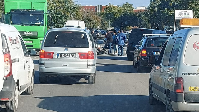 Катастрофа с моторист до пивоварния завод във Варна