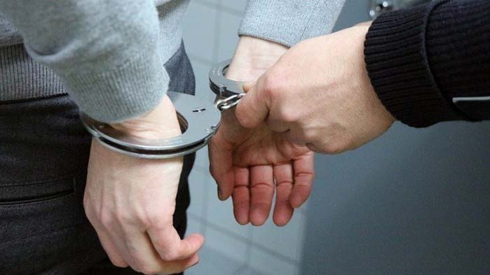 Арестуваха мъж, подал фалшив сигнал за бомба в дома на Борисов
