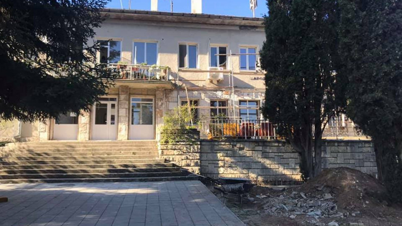 Започна ремонт на Народно читалище "Васил Левски- Галата 1927" във Варна