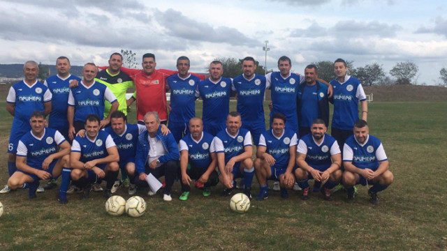 ФК Тополи - ветерани: Няма стари и млади, има можещи и неможещи
