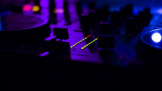 Дискотеките във Варна ще бъдат затворени. В Пловдив ще глобяват нарушаващите мерките