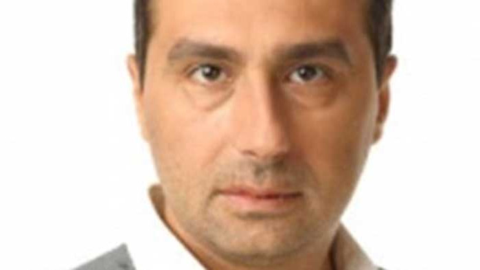 Съветник на Нинова - създател на погребално бюро, поема червения пресцентър