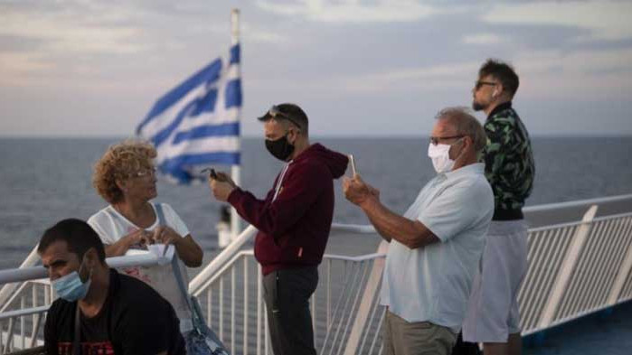 България сред петте страни с най-много заразени туристи в Гърция