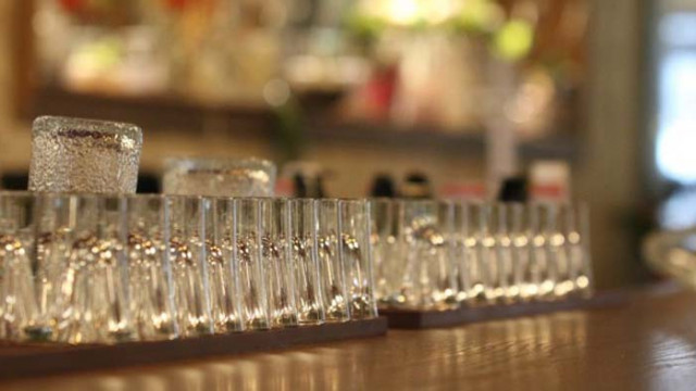 От днес във Варна затварят дискотеки и нощни заведения