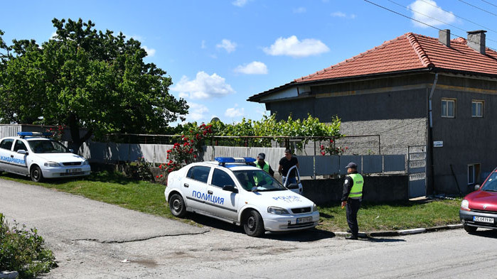 Специализирана полицейска акция се провежда в село Китанчево, Разградско (СНИМКИ)