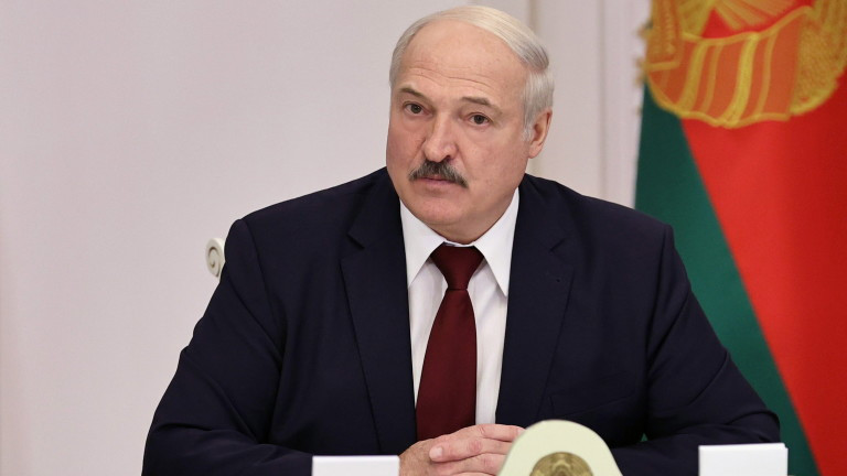 Лукашенко мобилизира вскички за защита на страната - "На Запад нищо не е спокойни"