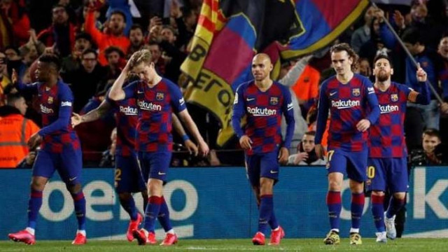 Банкрут застрашава Барселона, ако не намалят заплатите