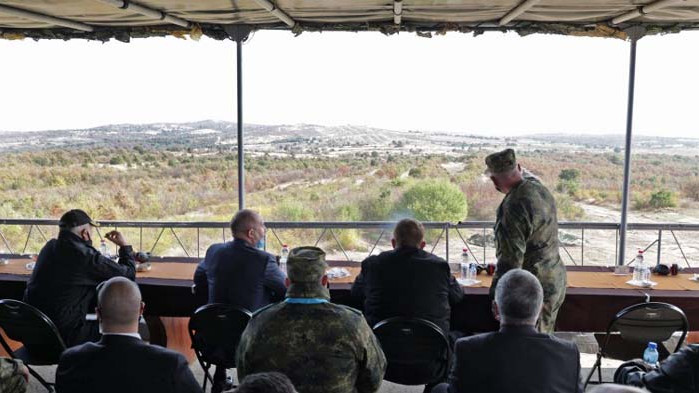 Още 90 военни със симптоми на COVID-19, над 200 офицери и генерали вече са заразени