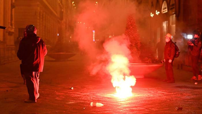 Сблъсъци във Флоренция между протестиращи и полиция заради COVID-19 мерките