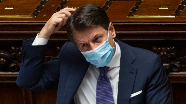 Италия пак налага блокади на области и вечерен час заради COVID-19