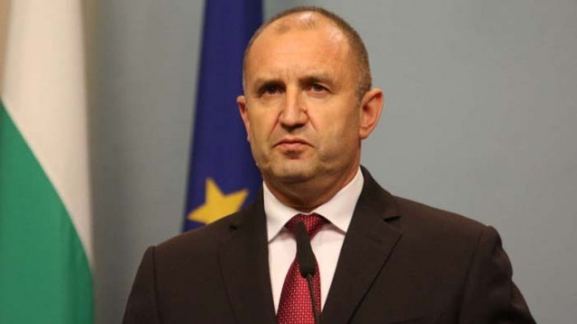 Граждани създадоха подписка с искане оставката на президента Румен Радев