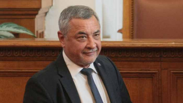 Божков е финансирал кампанията на Манолова, според Симеонов – Манолова го съди
