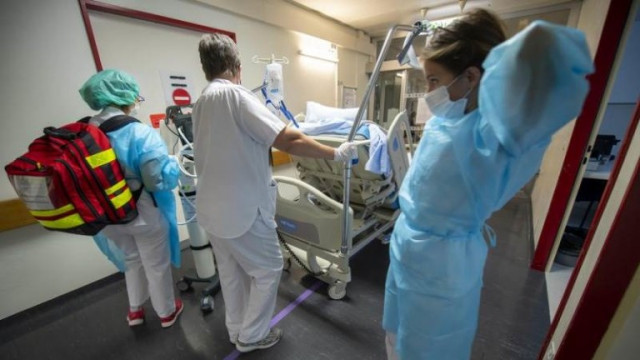 Нов черен COVID-19 рекорд по света - 9 057 починали за ден