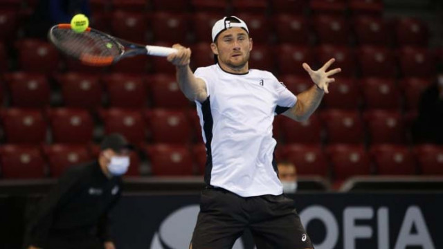 Габриел Донев взе сет, но отпадна от Sofia Open