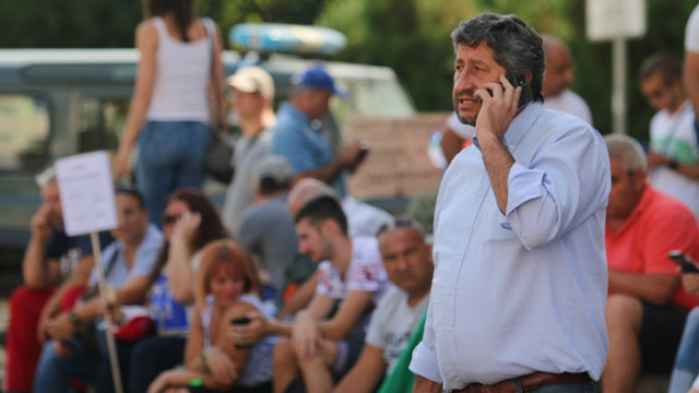 Демократи ли? Защо българите няма да гласуват за децата на комунизма Христо Иванов и Иво Мирчев