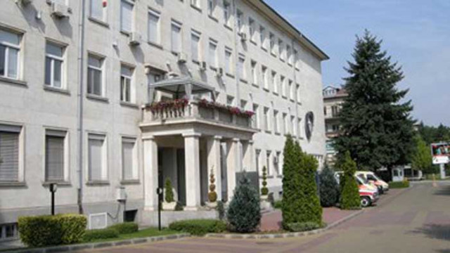 Пациенти се събират на протест пред Александровска болница