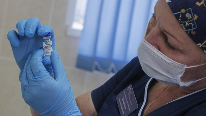 Москва твърди, че руската ваксина срещу COVID-19 е с ефикасност 92%