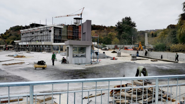 Усилен труд кипи на Рибарското пристанище "Карантината" в Аспарухово