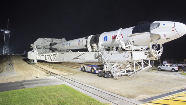 Oтлагат изстрелването на мисия на SpaceX