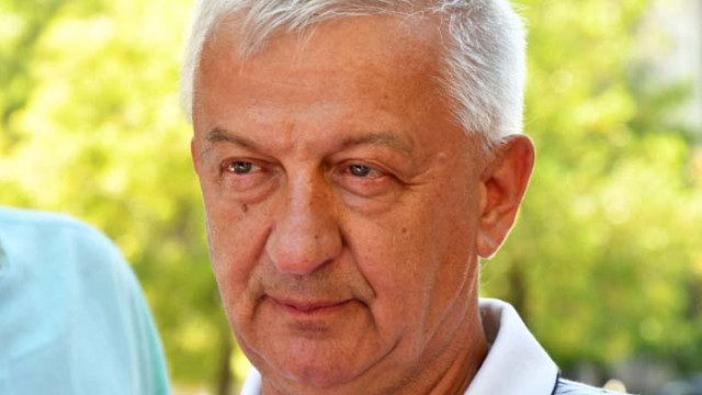 Крушарски разкри причината за раздялата на Акрапович с Локо Пд