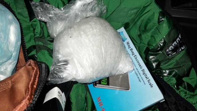 Задържаха двама с над 2,5 кг метамфетамин