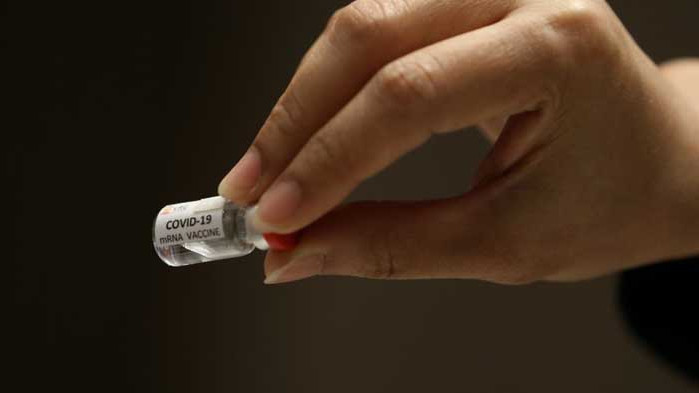 Германия прави стотици центрове за ваксинация от декември