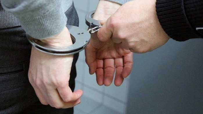 Задържаха каналджия и 15 чужденци до река Тимок