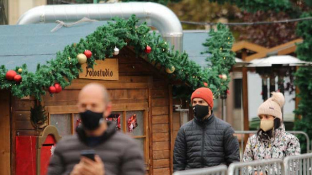 Коледният дух се настани в сърцата на софиянци въпреки COVID-19