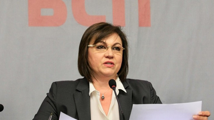 Нинова ще ходи санитарка във ВМА, но първо трябва да гласуват алтернативния ѝ бюджет