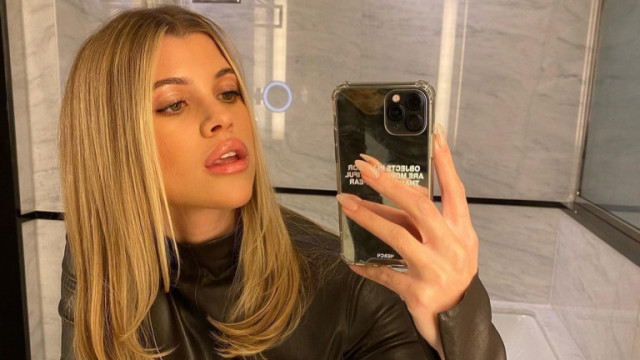 София Ричи и секси снимките по бански от екзотичната ѝ ваканция