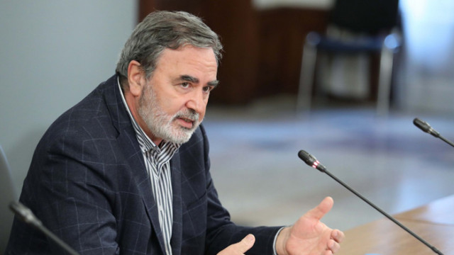Доц. Кунчев: Три пъти и половина се е увеличила смъртността за последния месец