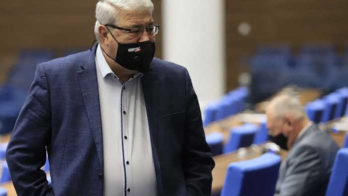 Гърневски на интензивно лечение заради COVID-19, смята Шопов за „наглец“, че отказва да слага маска