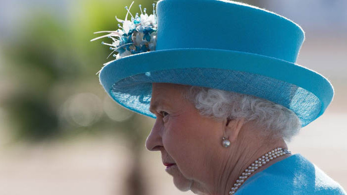 Разкрита е тайната за идеалната кожа на Елизабет II