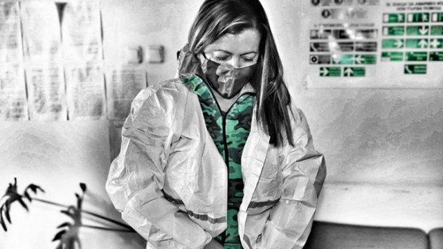 „Втора смяна“ военни излизат срещу COVID-19