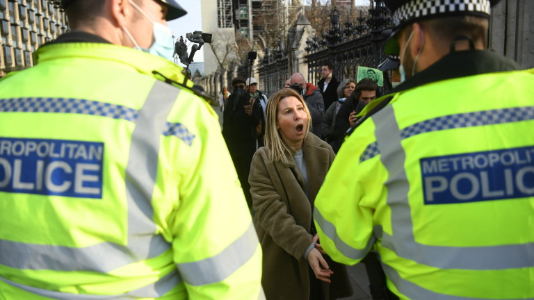 Над 150 задържани на протест в Лондон