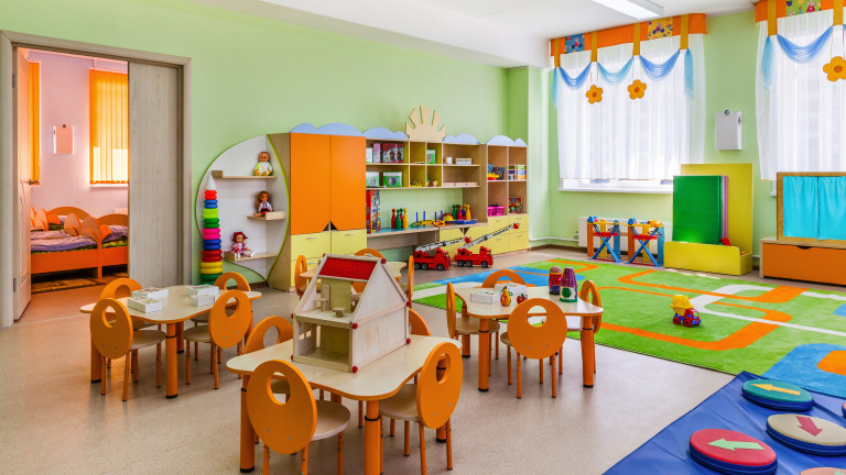 Община Варна осигурява детска градина и ясла за деца на медиците