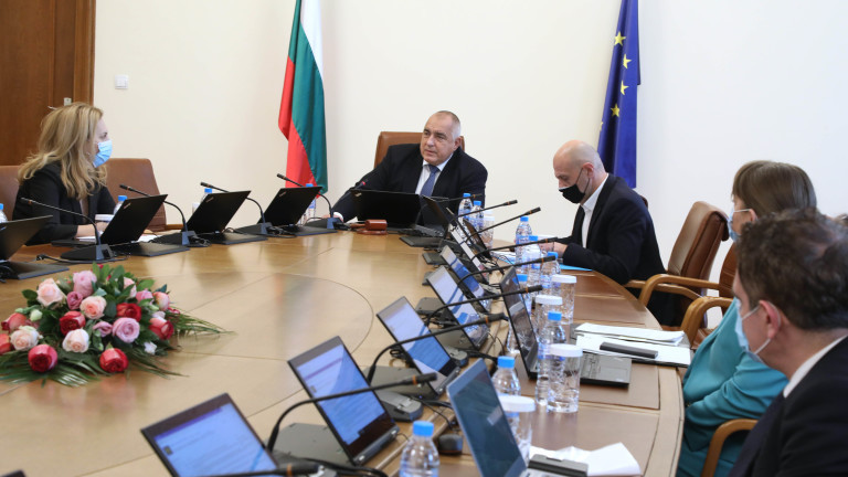 Борисов иска ежедневно да се следи за наличните лекарствата за COVID-19