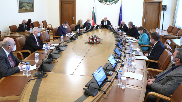 Борисов иска ежедневно да се следи за наличните лекарствата за COVID-19