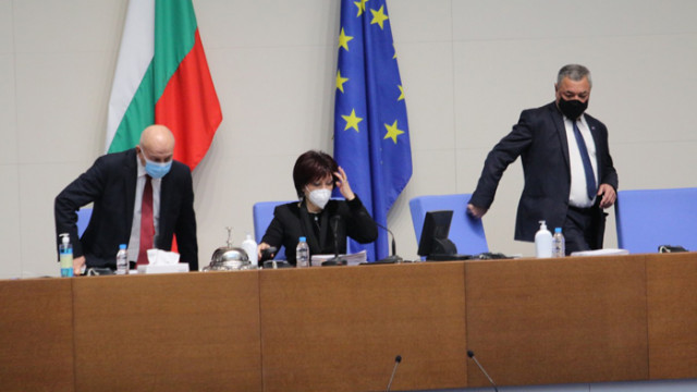 Мнозинството отказа изслушване на Борисов в парламента за COVID-ваксините