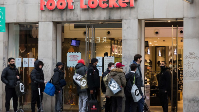 Във Великобритания вече над 60 000 починали от COVID-19