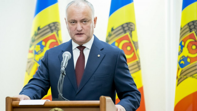 Додон очаква Молдова скоро да получи руската ваксина