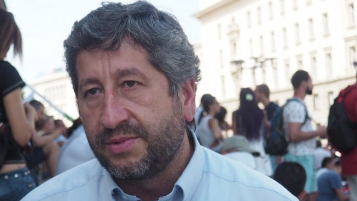 Какво работи Христо Иванов?