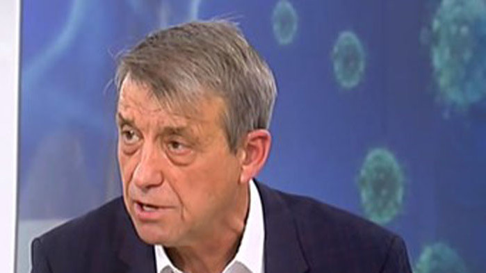 Проф. Костов: Всички над 40 г. да се ваксинират срещу COVID-19