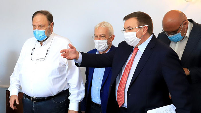 Д-р Шарков: Стоматолозите са в непрекъснат риск, а нямат достъп до регистъра на заразените