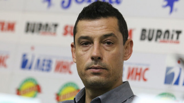 Томаш: Трябва да държим футболистите здраво стъпили на земята