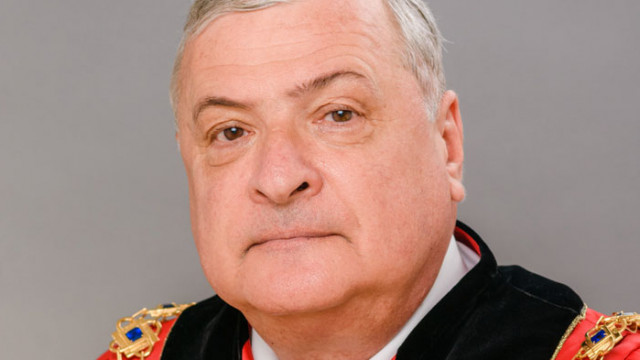 Ректорът на МУ-Варна към бъдещите медици: Честит 8-ми декември!