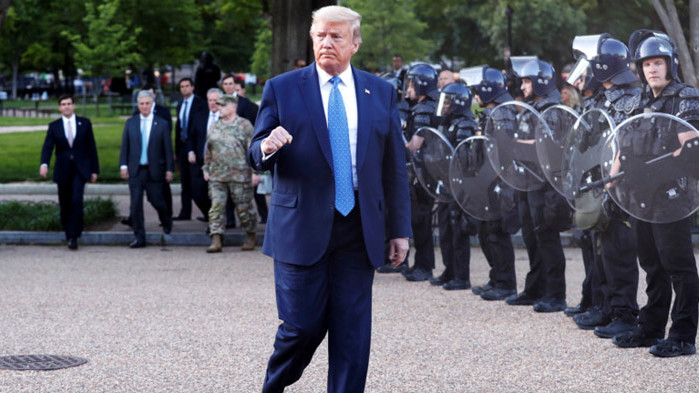 Тръмп е поискал да разположи 10 000 военни по улиците във Вашингтон