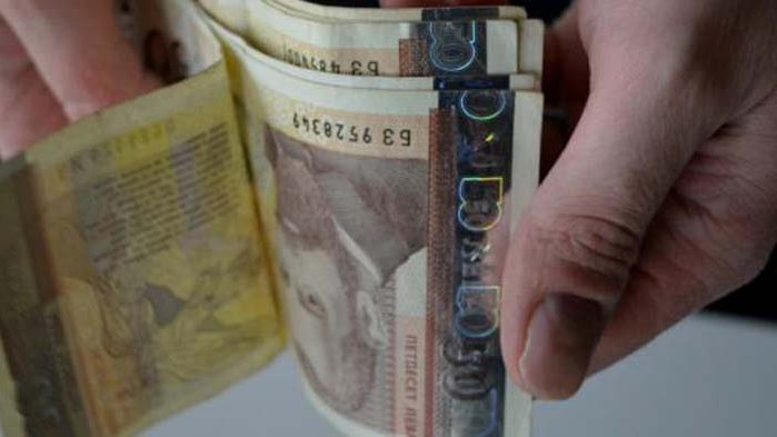 Съдят варненец, опитал да подкупи полицаи