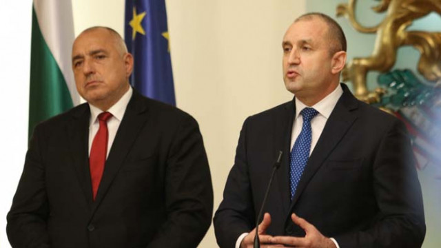 Премиер и президент поздравиха студентите