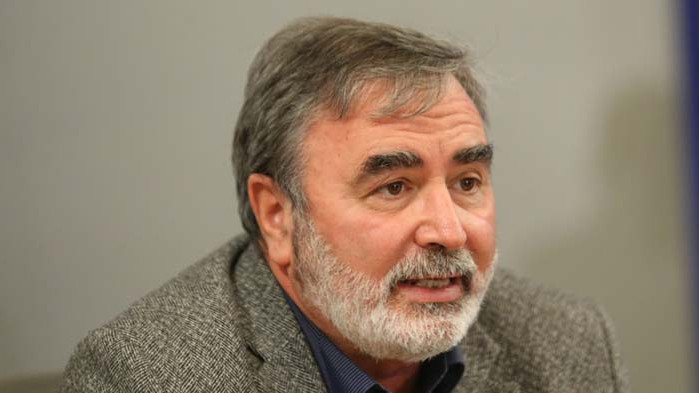 Доц. Кунчев: Изготвят се списъците с медиците. На места 20% искат да се ваксинират, на други – 100%